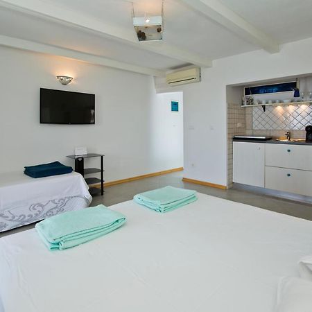 Rino Apartment Hvar Town Bagian luar foto