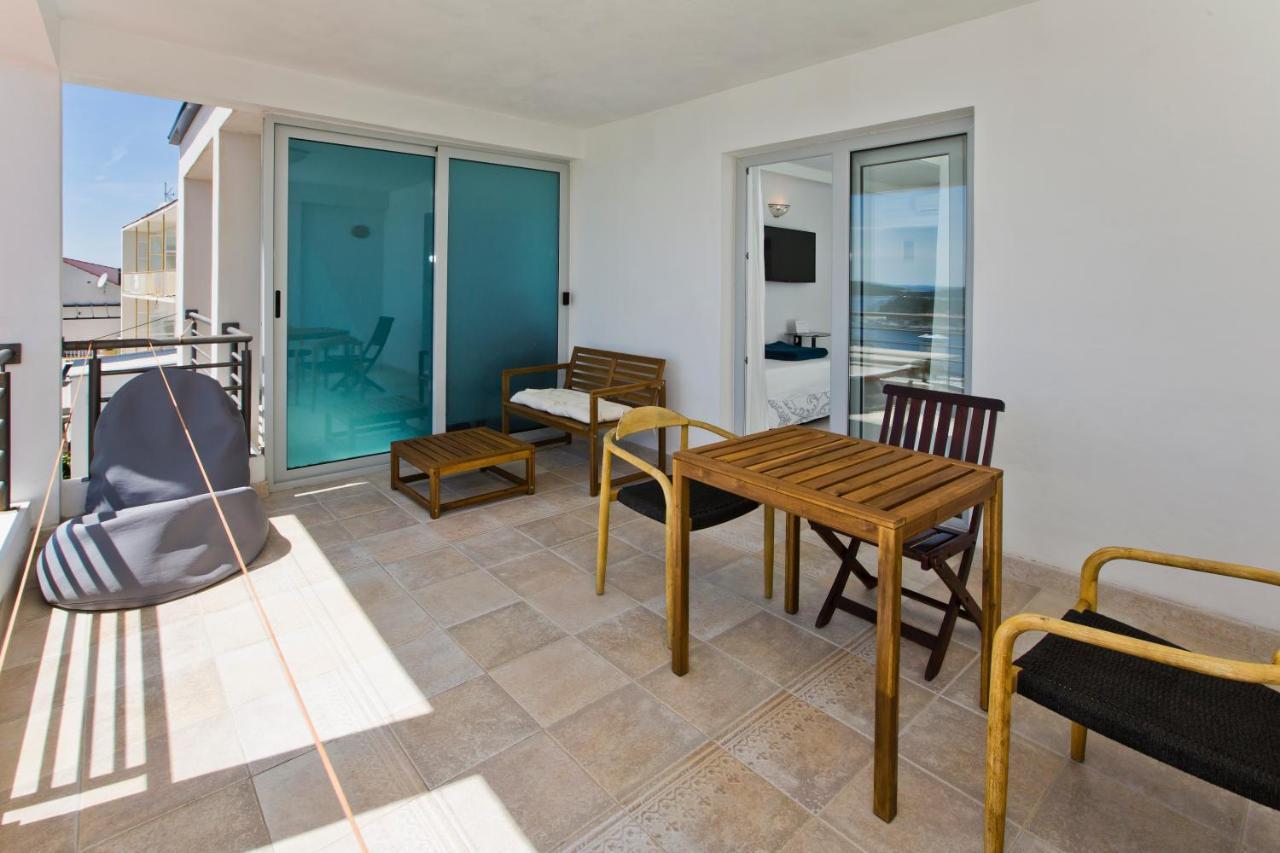 Rino Apartment Hvar Town Bagian luar foto