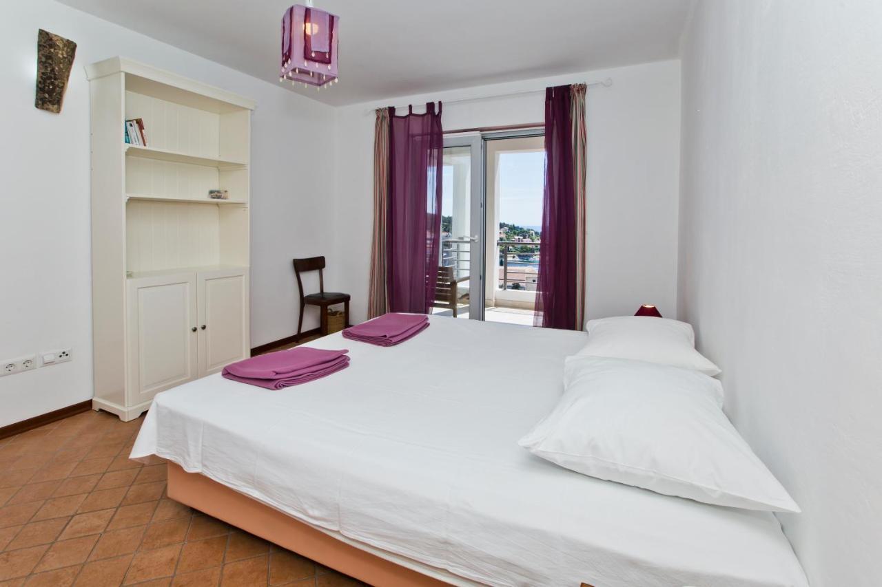 Rino Apartment Hvar Town Bagian luar foto